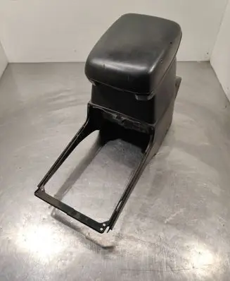 Suzuki Grand Vitara II Armrest 7591165J00 7591065J00