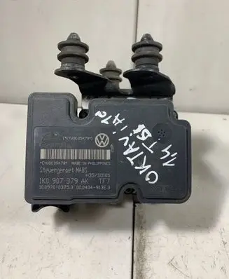 Skoda Octavia Mk2 (1Z) ABS Pump 1K0907379AK 10097003253