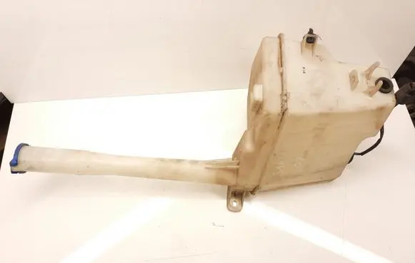 Hyundai Santa Fe Windshield washer fluid reservoir/tank 986102B000