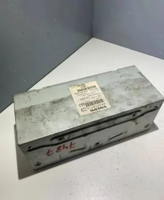 Volvo V70 GPS navigation control unit/module 8633797 Y8230100B CUP24E3AF0167