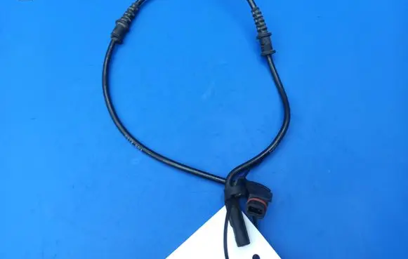 Mercedes-Benz C W203 ABS brake wheel speed sensor A2035400417 2105407681
