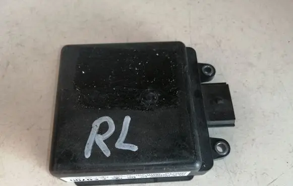 Ford Mustang VI Blind spot module FT4T14D453AC