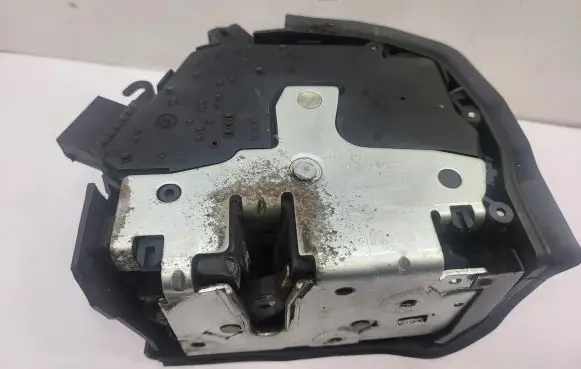 BMW X5 E53 Front door lock 8402540