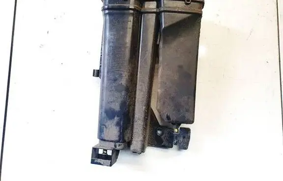 Volkswagen Polo VI Active carbon filter fuel vapour canister 2Q0201801