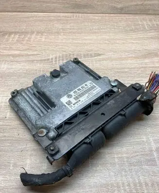 Volkswagen PASSAT B6 Engine control unit/module ECU 03G906021NK 0281013440
