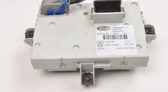 Alfa Romeo Giulietta Fuse box cover 50520758