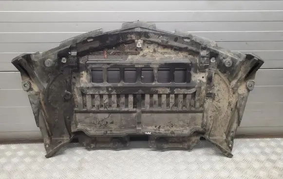 Mercedes-Benz SL R231 Engine splash shield/under tray A2315241030