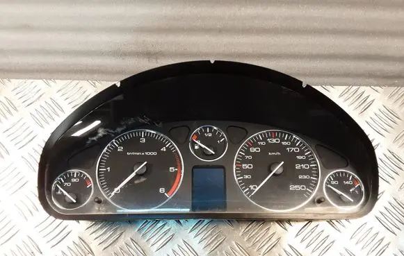 Peugeot 407 Speedometer (instrument cluster) 9658138280
