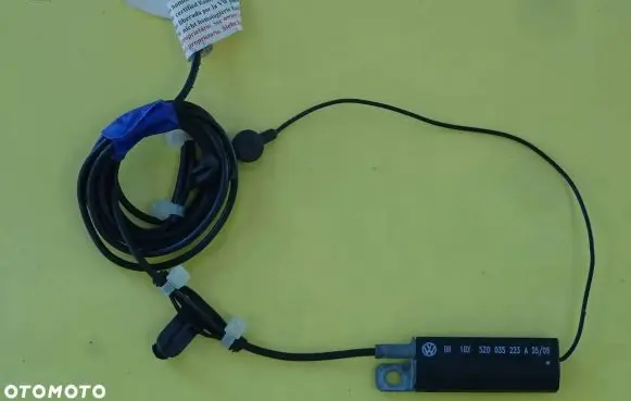 Volkswagen Fox Aerial antenna amplifier 5Z0035223A