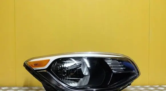 KIA Soul Headlight/headlamp 92102-B2230 2979