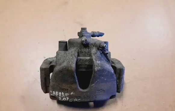 Opel Zafira A Front brake caliper