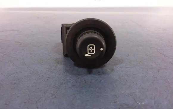 Ford Mustang V Mirror heating switch 8F9T-17B676-AA3