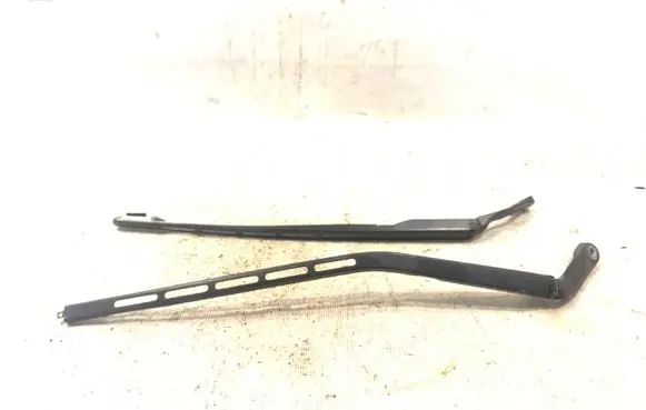 Citroen C4 I Front wiper blade arm