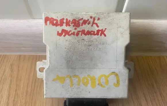 Toyota Corolla E120 E130 Window wiper relay 150696