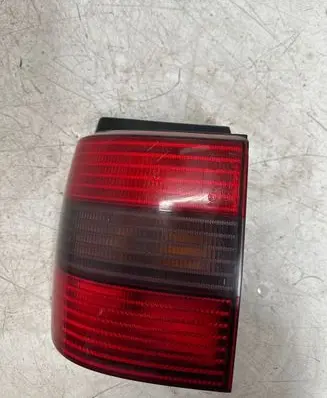 Volkswagen PASSAT B4 Rear/tail lights 3A9945111B