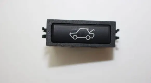 Tailgate opening switch
