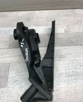 Volkswagen Touran I Accelerator throttle pedal 1T1721503H 6PV00868900