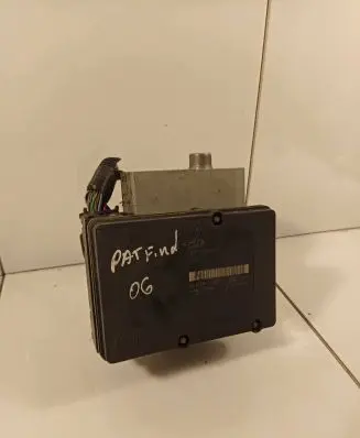Nissan Pathfinder R51 ABS Pump 06210903263 00401192D1
