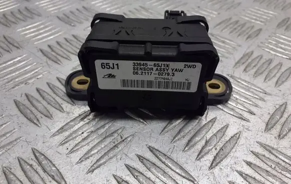 Suzuki Swift I ESP acceleration yaw rate sensor 3394565J1