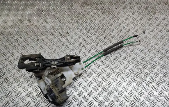 Hyundai i30 Rear door lock A045035