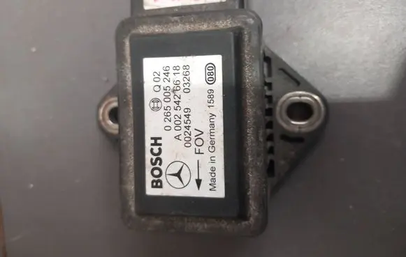 Mercedes-Benz Vito Viano W638 ESP acceleration yaw rate sensor 0265005246