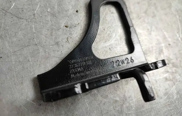 Volvo C40 Seat back rest lock catch 32367711 32272998