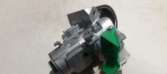 Toyota Auris 150 Ignition lock contact 45020426 45020-42-6