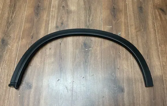 Suzuki Vitara (LY) Rear arch trim 7726154P0