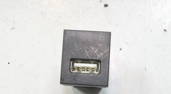 Toyota Yaris XP210 USB socket connector 