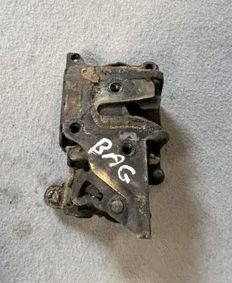 Opel Frontera B Tailgate lock latch 