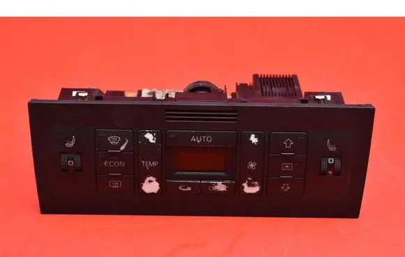 Audi A3 S3 8P Climate control unit 8L0820043J
