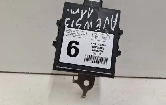 Toyota Avensis T270 Door central lock control unit/module 8974105090 S000003660