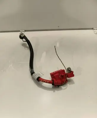 BMW X5 E70 Positive cable (battery) 9217004 EEG63Y