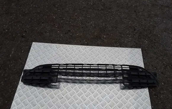 Citroen Xsara Picasso Front bumper lower grill 9638951480