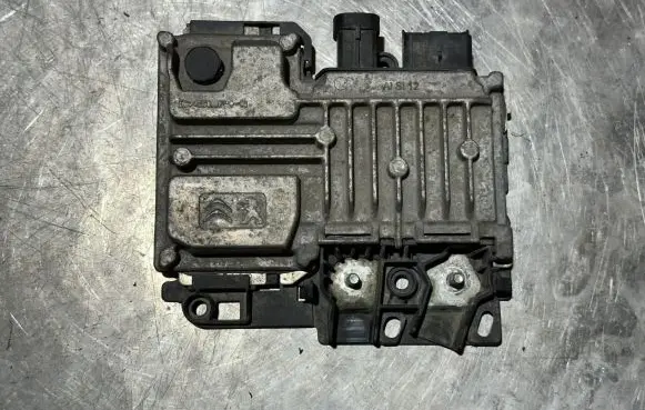 Citroen C4 Cactus Other control units/modules 9810858280