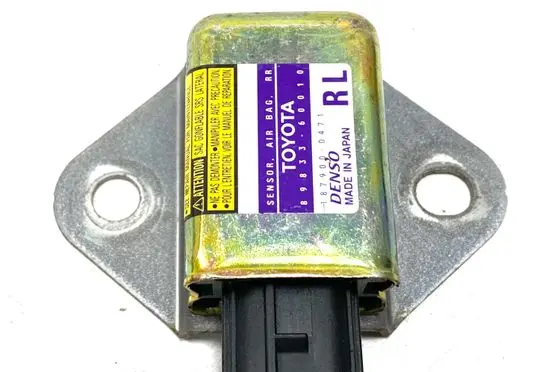 Toyota Land Cruiser (J120) Airbag deployment crash/impact sensor 8983360010 1879000471