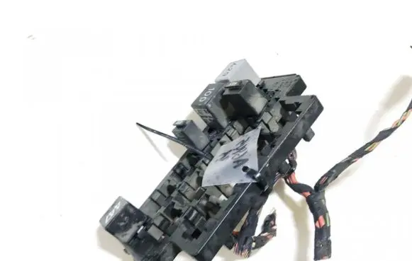 Volkswagen Polo IV 9N3 Fuse box set 6q0972595a