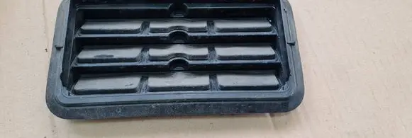 Chrysler Pacifica Quarter panel pressure vent 68170766AB
