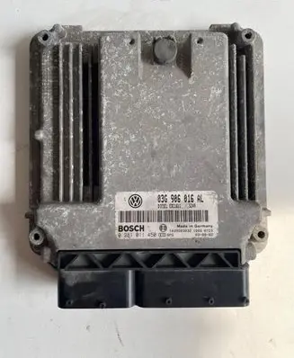 Volkswagen Touran I Engine control unit/module 03G906016AL 0281011450 1039S03032