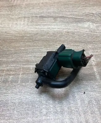 Mazda 5 Turbo solenoid valve K5T46592 WITHPLUG