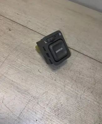 Honda CR-V Wing mirror switch 1834981