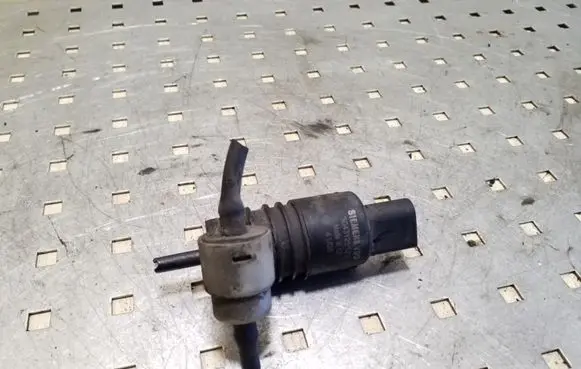 Peugeot 4007 Windscreen/windshield washer pump 3043125
