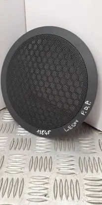 Side speaker trim/cover
