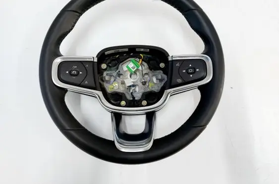 Volvo XC40 Steering wheel 32366938