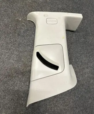Chevrolet Camaro (B) pillar trim (top) 84016269 84016259