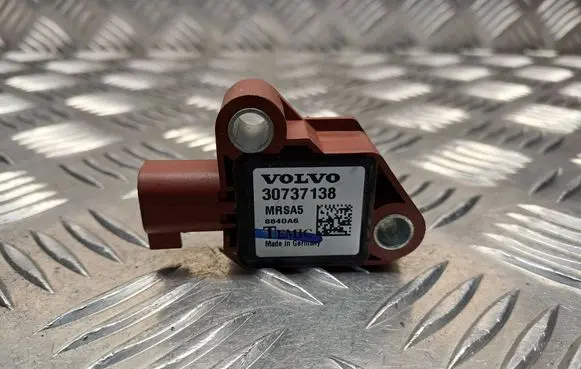 Volvo V50 Airbag deployment crash/impact sensor 30737138