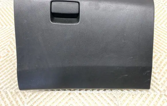 Suzuki SX4 S-Cross Glove box set 7341061M10