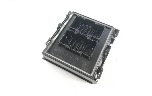 Ford Mustang Mach-E Fuse module LJ8T14D068NAB 051021 11F020AX45