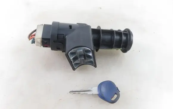 Alfa Romeo 147 Ignition lock B36505521