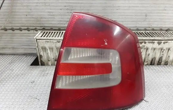 Skoda Octavia Mk2 (1Z) Rear/tail lights 1Z5945096A